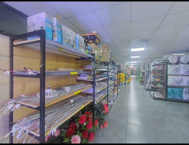 2,194M² RETAIL TO LET IN LONEHILL